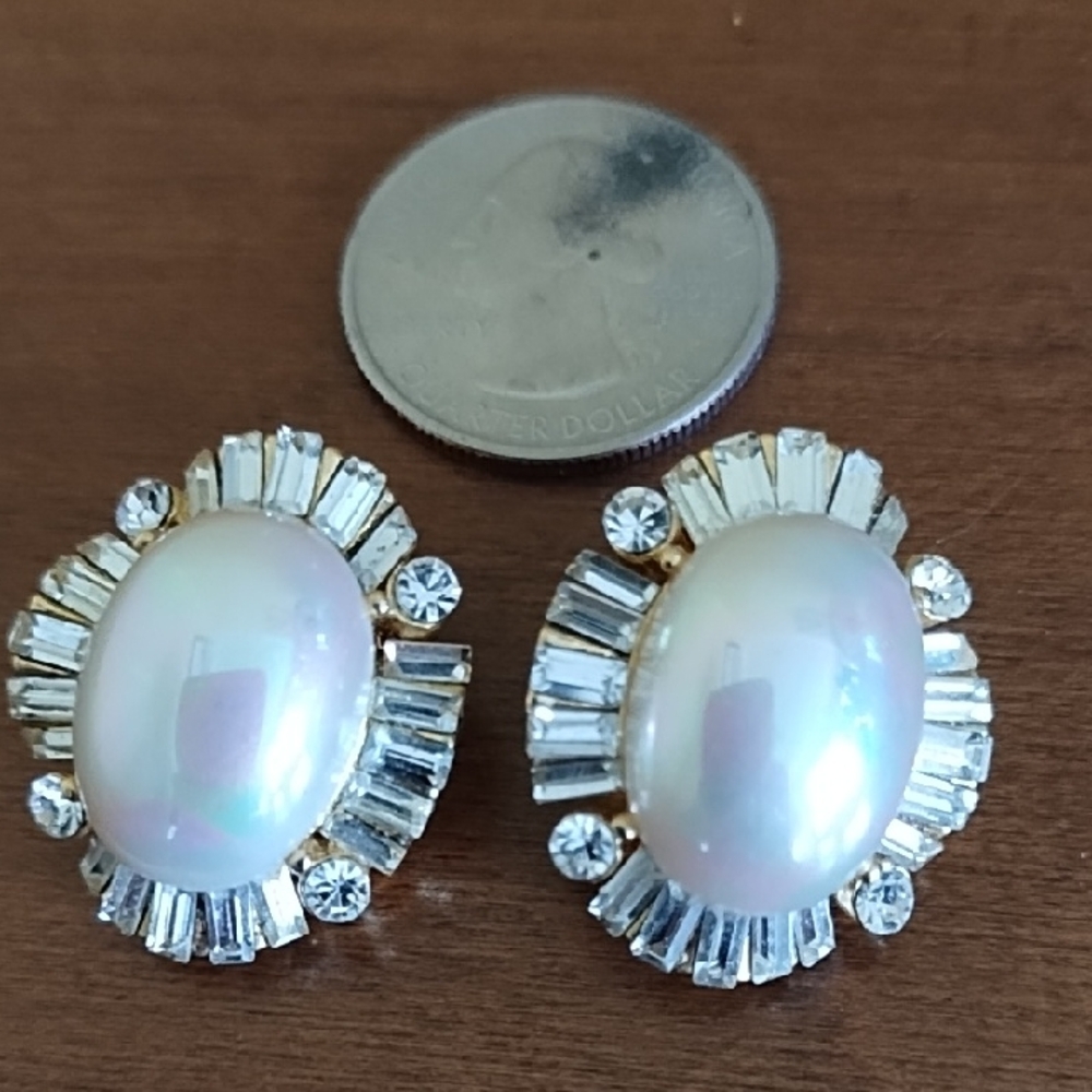 Vintage Oval Faux Pearl Baguette Rhinestone Cluster Clip On Statement Earrings